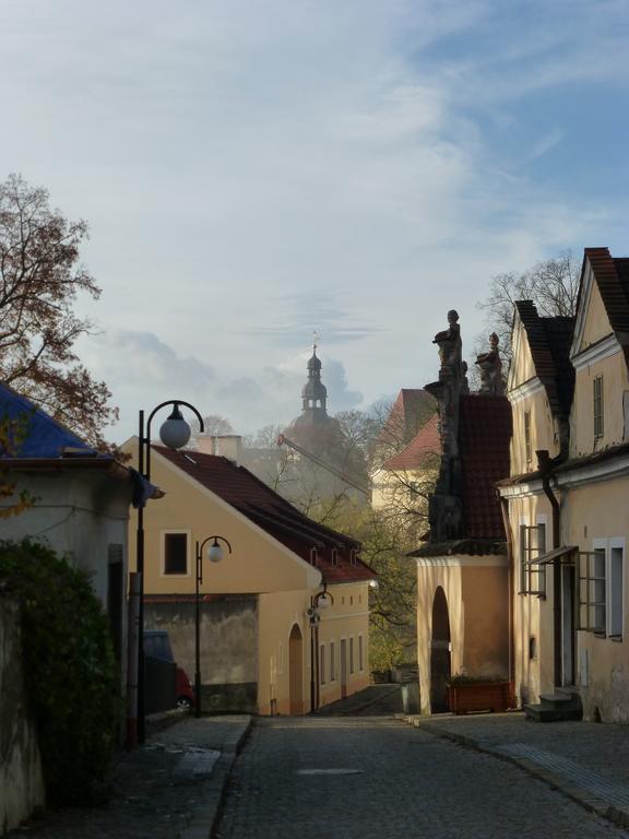 Pštrossova Vila - u klášterní zahrady Bechyně Exterior foto