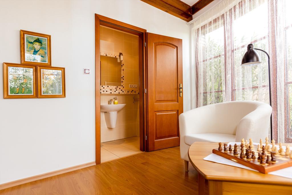 Pštrossova Vila - u klášterní zahrady Bechyně Exterior foto