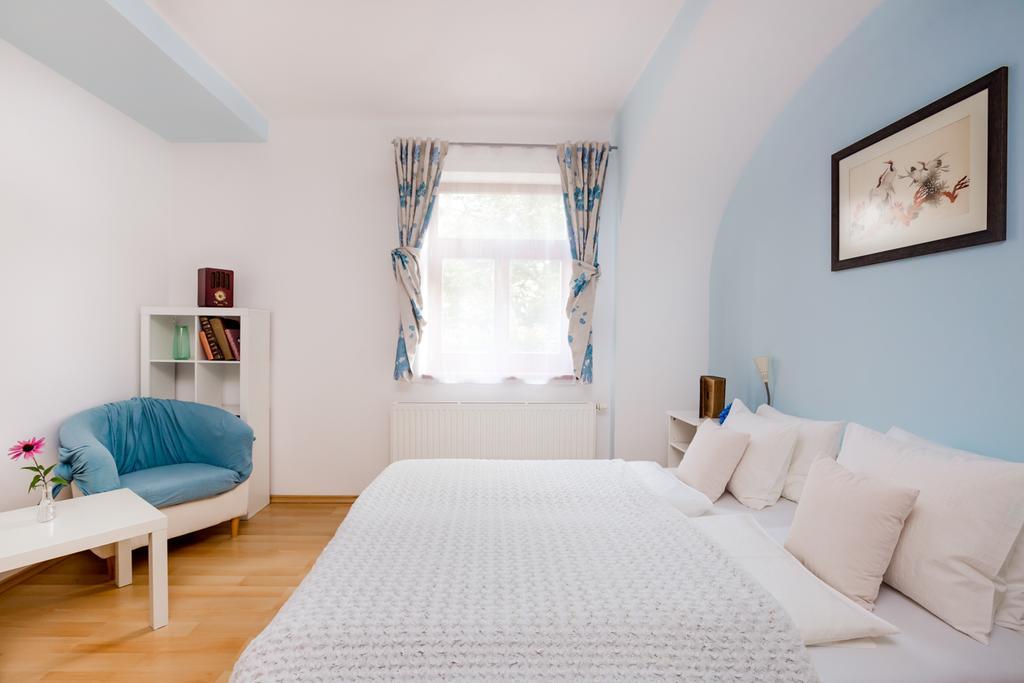 Pštrossova Vila - u klášterní zahrady Bechyně Exterior foto